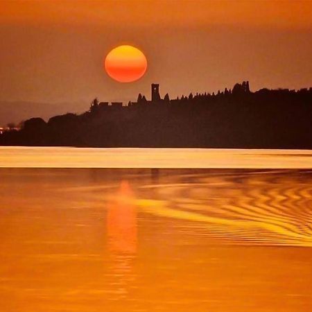 Beautiful Stacaravan In Tuoro Sul Trasimeno Villa Buitenkant foto